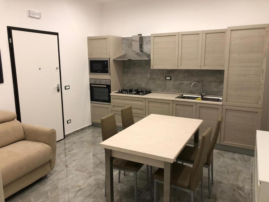 לינה וארוחת בוקר רג'יו די קאלאבריה 13 Minuti Dal Centro מראה חיצוני תמונה